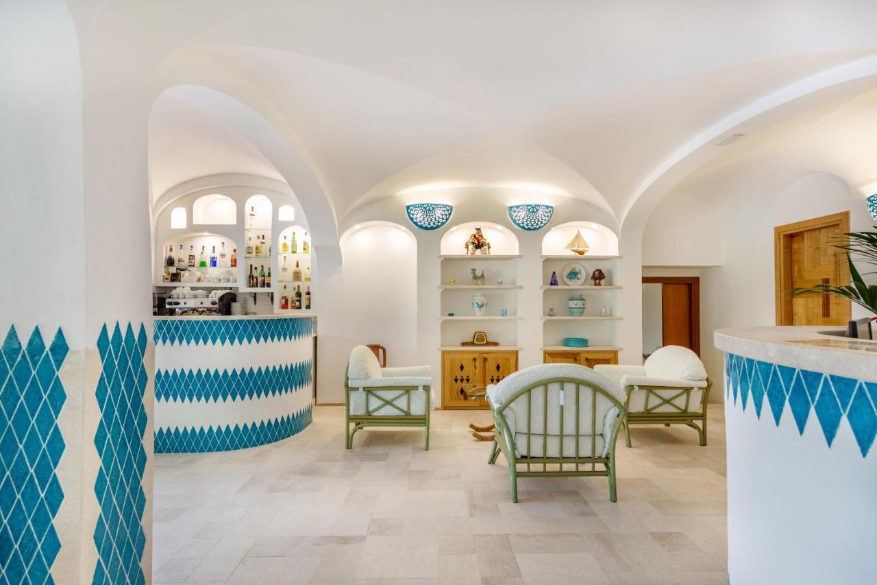Hotel Le Mimose San Teodoro  Bagian luar foto